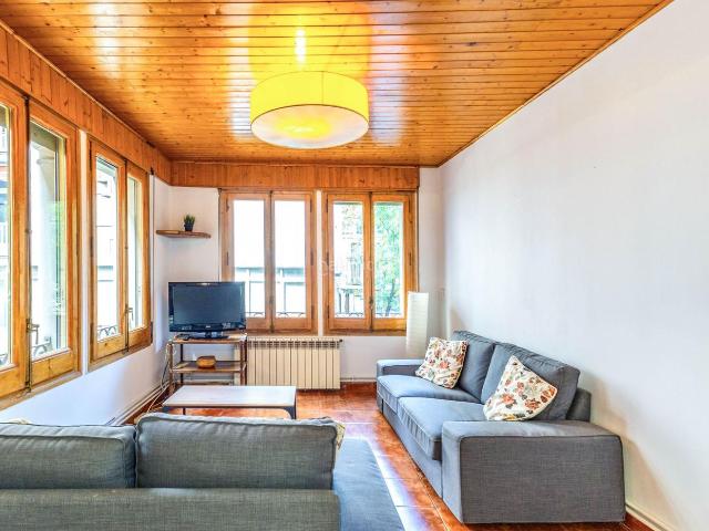 Piso en venta en Barcelona, Sant Antoni. Pisos.