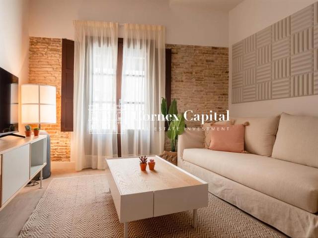 Piso en venta en Barcelona, Raval. Pisos.