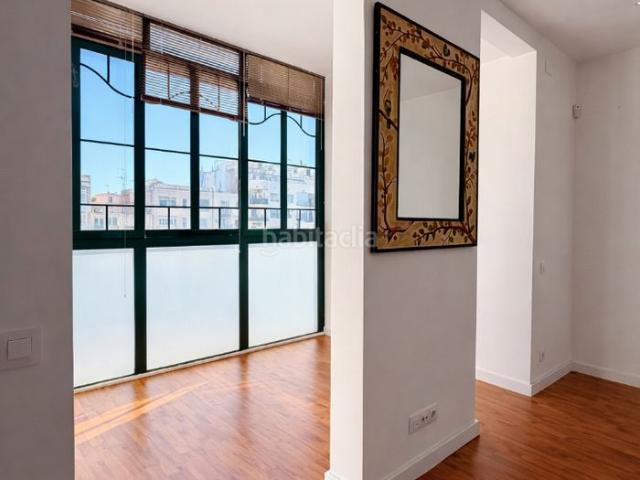 Piso en venta en Barcelona, Sant Antoni. Pisos.