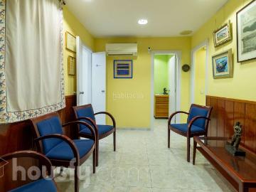 Piso en venta en Barcelona, Sant Antoni. Pisos.