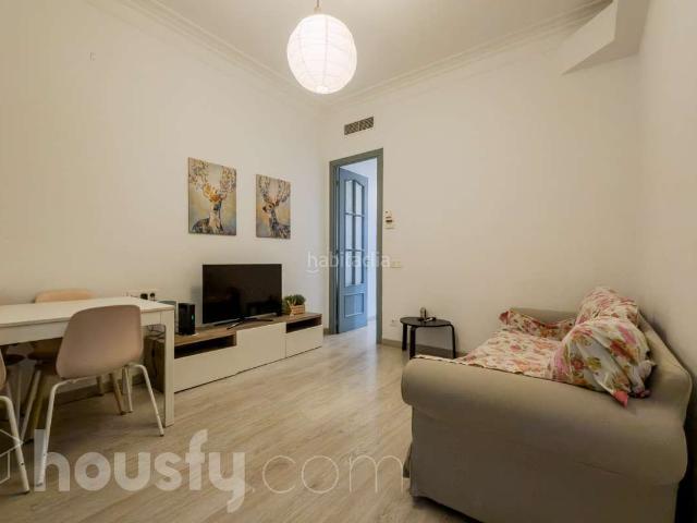 Piso en venta en Barcelona, Sant Antoni. Pisos.