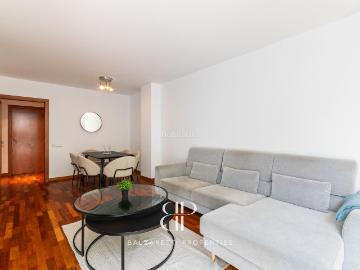 Piso en venta en Barcelona, Sant Antoni. Pisos.