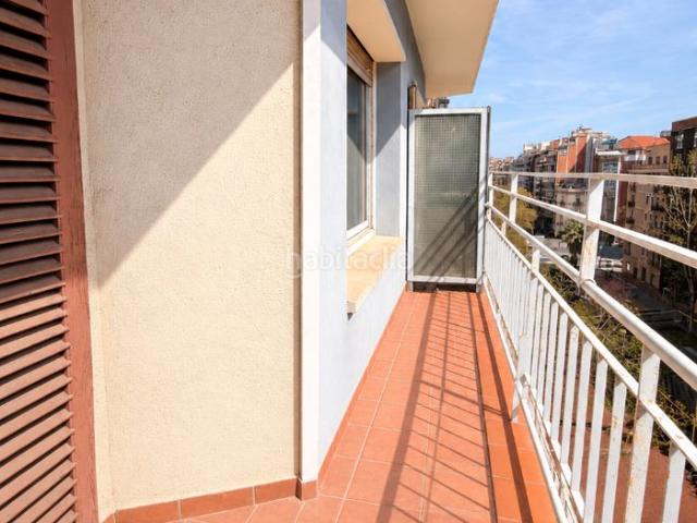 Piso en venta en Barcelona, Sant Antoni. Pisos.