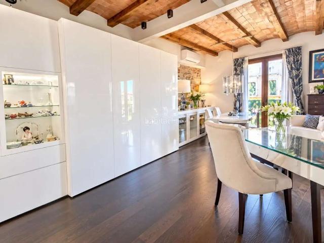 Piso en venta en Barcelona, Sant Antoni. Pisos.