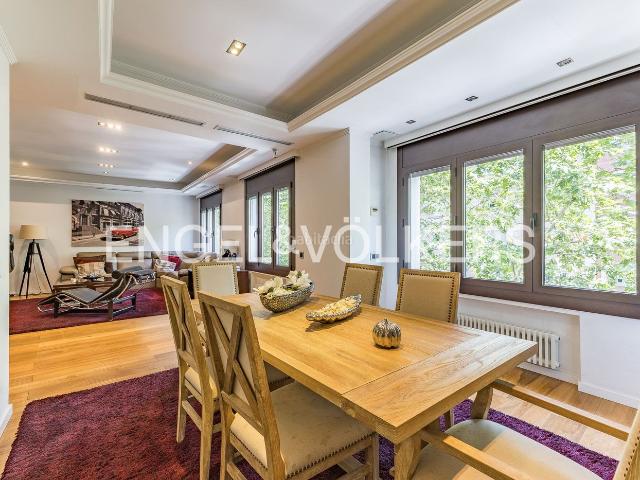Piso en venta en Barcelona, Sant Gervasi Bonanova. Elegancia y confort en el corazón de Sant Gervasi. Pisos.