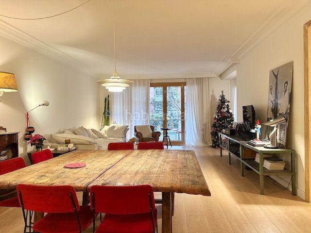 Piso en venta en Barcelona, Sant Gervasi Bonanova. Exclusiva vivienda reformada de 202 m² con terraza y parking en Paseo Bonanova. Pisos.