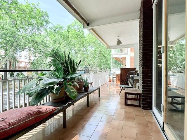 Piso en venta en Barcelona, Sant Gervasi Bonanova. Magnífica vivienda para entrar a vivir de 202 m2 en Paseo Bonanova. 4dormitorios. Pisos.
