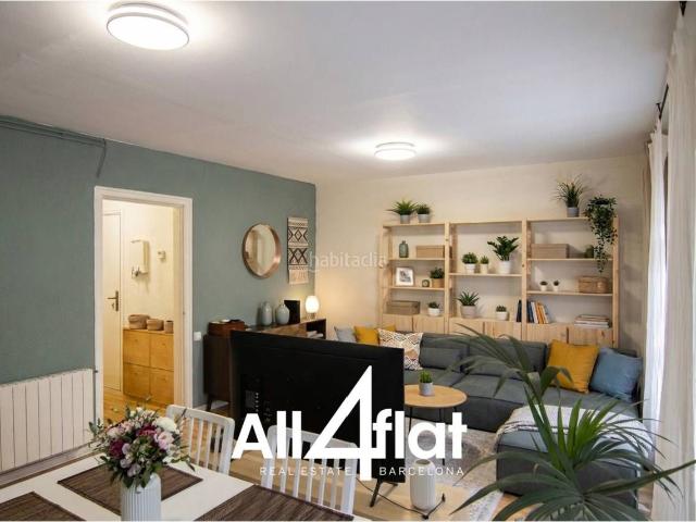 Apartamento en venta en Barcelona, Sant Gervasi Bonanova. PISO EN VENTA MUY BIEN DISTRIBUIDO EN SARRIA CON 2 HABITACIONES DOBLES, 2 BAÑOS COMPLETOS Y EN UNA ZONA PRIVILEGIADA. Apartamentos.
