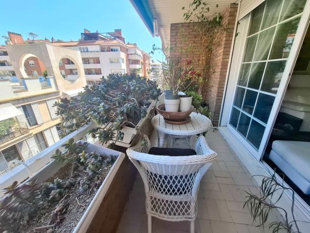 Piso en venta en Barcelona, Sant Gervasi Bonanova. Terraza y Parking en una ubicación privilegiada. Pisos.