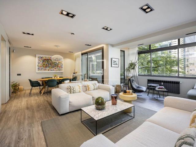 Piso en venta en Barcelona, Sant Gervasi Galvany. Vivienda completamente reformada a escasos metros a pie de la avenida Diagonal y la Rambla Cataluña. Pisos.