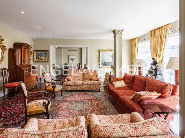 Piso en venta en Barcelona, Sant Gervasi Galvany. Vivienda exclusiva a cuatro vientos en finca emblemática de Turó Park. Pisos.