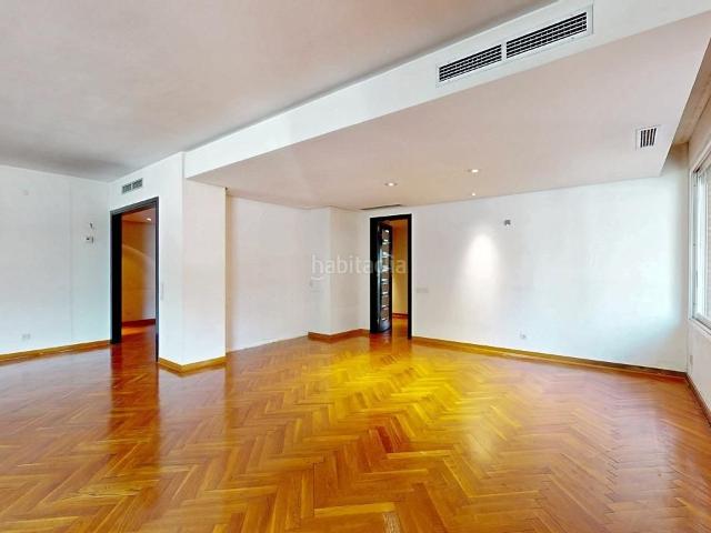 Piso en venta en Barcelona, Sant Gervasi Galvany. A reformar y alquiler con opción a compra. Pisos.