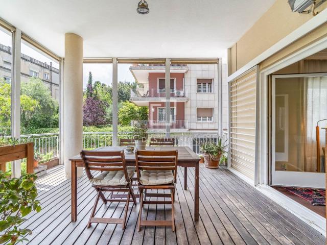 Piso en venta en Barcelona, Sant Gervasi Galvany. Piso en excelentes condiciones con seis dormitorios y terraza de 33m en venta en Sant GervasiGalvany. Pisos.