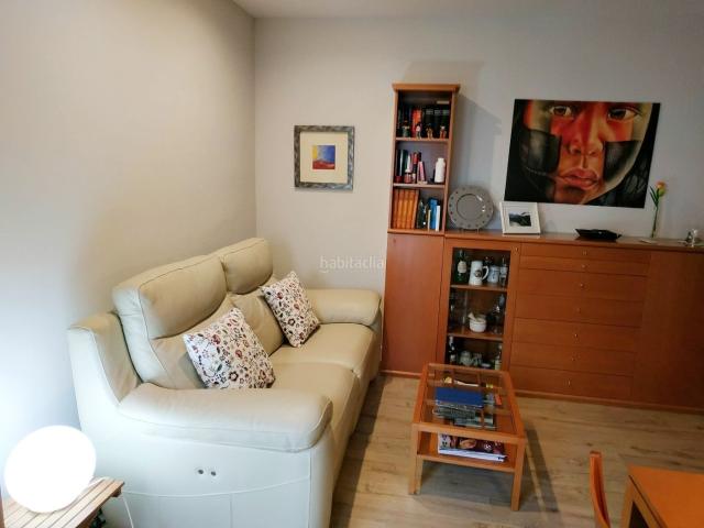 Piso en venta en Barcelona, Sant Ramon Maternitat. Sant Ramon Nonat Nou Camp Piso reformado, con una excelente ubicación junto Iglesia de Sant Ramón Nonat y Mini Estadi Camp N. Pisos.