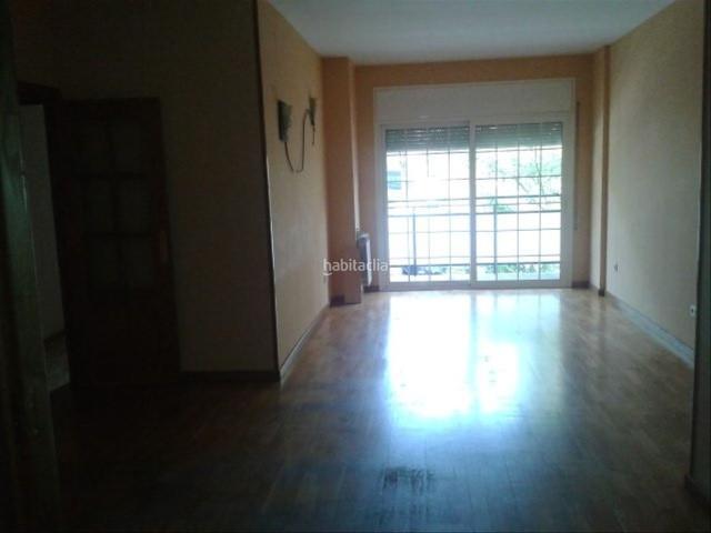 Piso en venta en Barcelona, Sant Ramon Maternitat. Piso al lado plaza sants. Pisos.