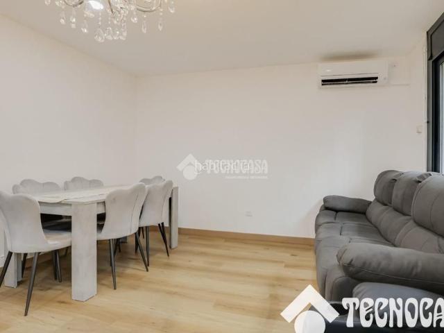 Piso en venta en Barcelona, Sants Badal. Piso en venta en Barcelona. Pisos.