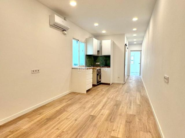 Piso en venta en Barcelona, Sants Badal. Pisos.