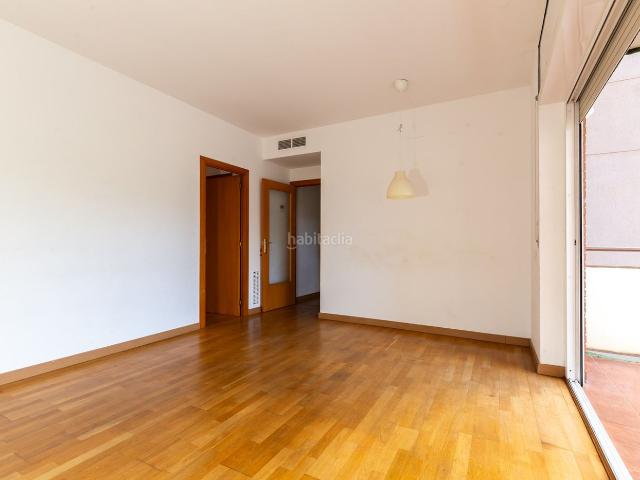 Piso en venta en Barcelona, Sants Badal. Pisos.