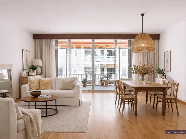 Piso en venta en Barcelona, Sants. Excelente amplio y luminoso en Les Corts. Pisos.
