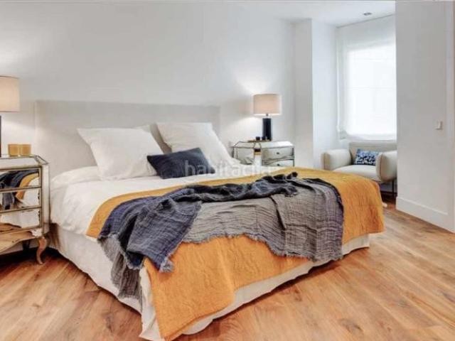 Piso en venta en Barcelona, Sagrada Família. Exclusiva finca regia en Eixample con gran terraza privada en L'Antiga Esquerra de l'Eixample, Barcelona. Pisos.