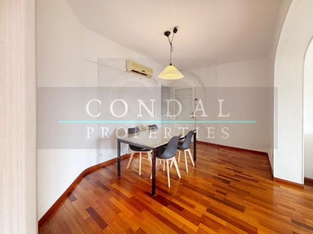 Piso en venta en Barcelona, Sagrada Família. LUMINOSO PISO DE 4 HABITACIONES EN CALLE CONSELL DE CENT BARCELONA. Pisos.