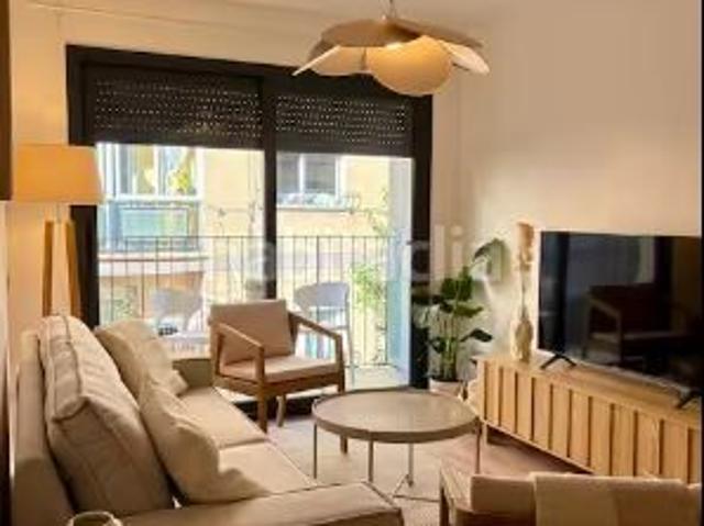 Piso en venta en Barcelona, Sagrada Família. Piso en venta reformado en La Sagrada Familia, Barcelona. Pisos.