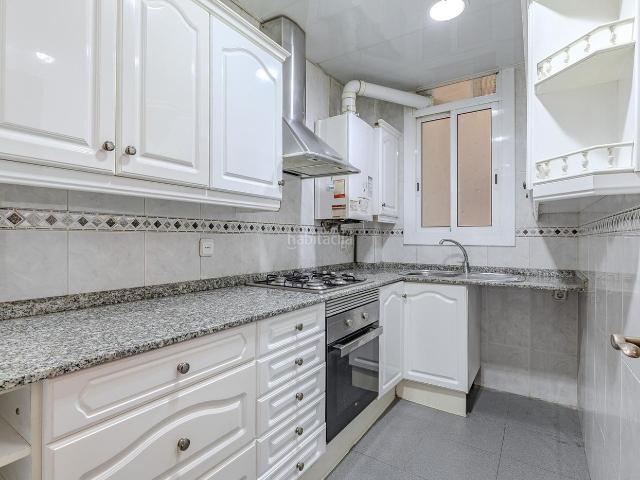 Piso en venta en Barcelona, Sagrada Família. Piso encantador en Sant Antoni Maria Claret. Pisos.
