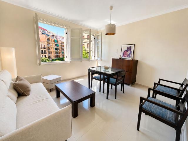 Piso en venta en Barcelona, Sagrada Família. Pisos.
