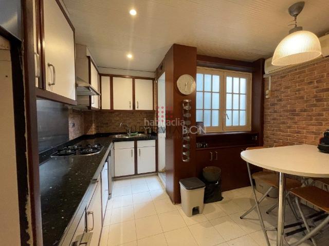 Piso en venta en Barcelona, Sagrada Família. VISTAS A LA SAGRADA FAMILIA 7ª PLANTA REAL 3 HABITACIONES Y 2 BAÑOS. Pisos.