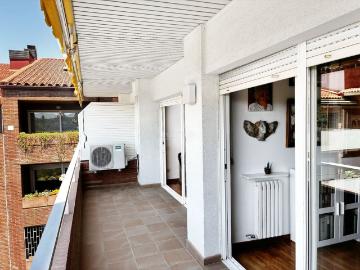 Piso en venta en Barcelona, Sarrià. Excepcional piso en excepcional ubicación, con vistas al parque Santa Amélia. De particular a particular, ABSTENERSE INMOBILIARIAS. Pisos.