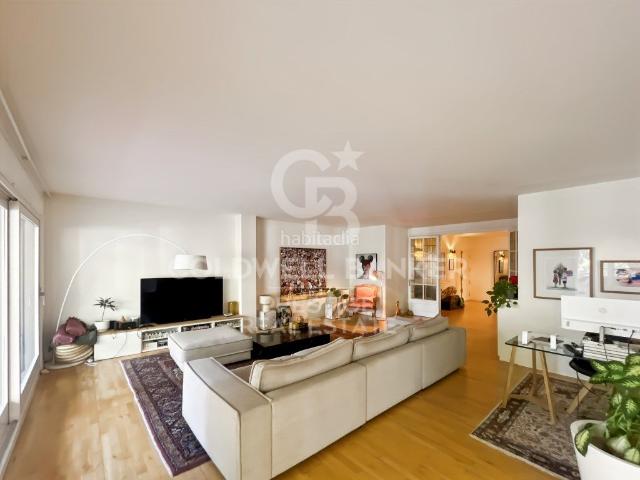 Piso en venta en Barcelona, Sarrià. Piso en venta en Paseo Bonanova con 2 terrazas y 3 plazas de parking. Pisos.