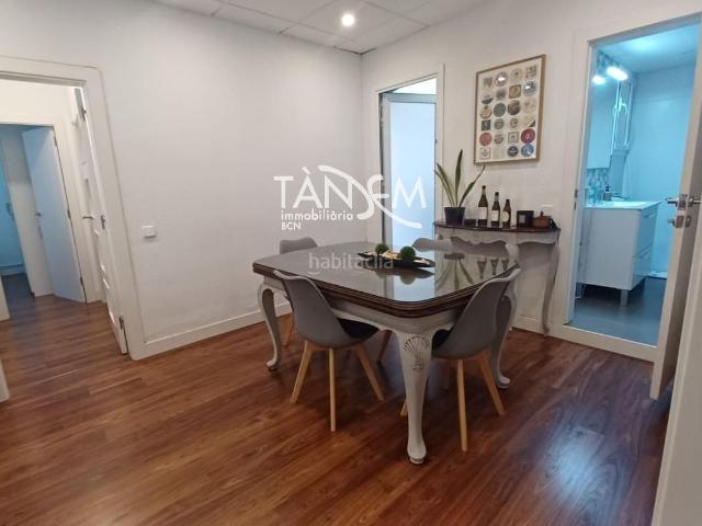 Piso en venta en Barcelona, Sarrià. Vivienda de 4 habitaciones ituado en el distrito de SarriàSant Gervasi. Pisos.