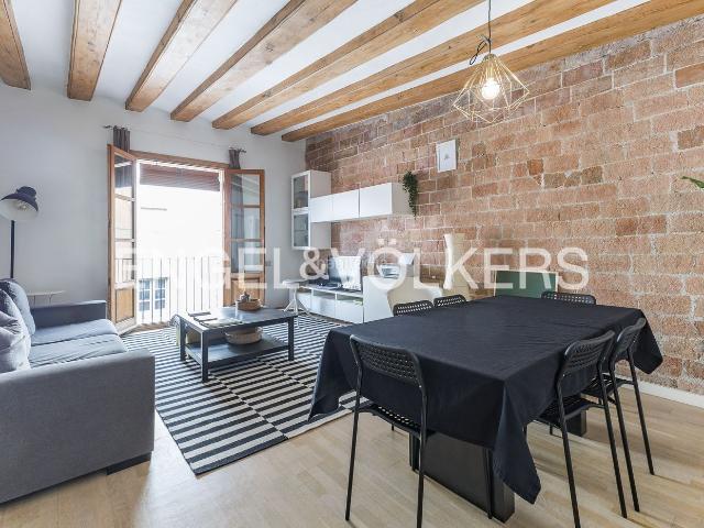 Piso en venta en Barcelona, St. Pere Sta. Caterina El Born. Amplia y luminosa vivienda en el Born. Pisos.