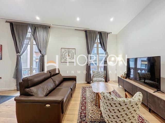 Piso en venta en Barcelona, St. Pere Sta. Caterina El Born. Amplio piso reformado en la nueva Vía Laietana. Pisos.