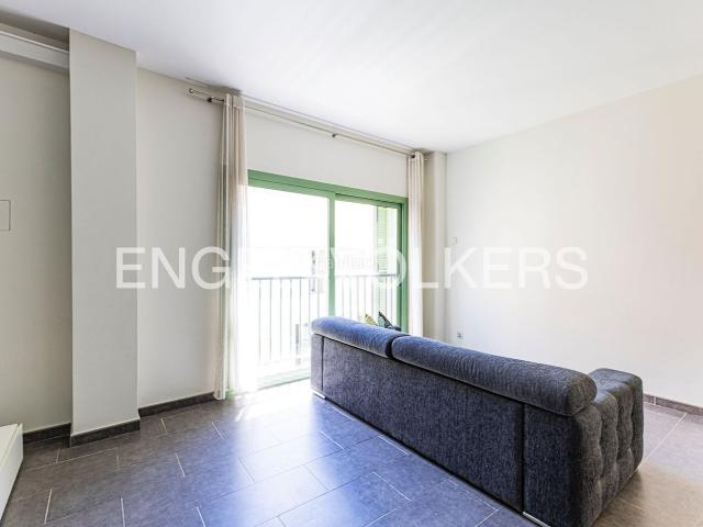Piso en venta en Barcelona, St. Pere Sta. Caterina El Born. Born. Piso comfortable, exterior, ascensor. Pisos.