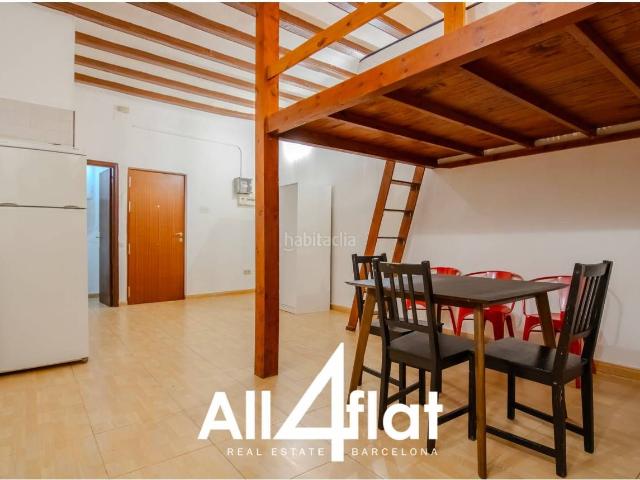 Piso en venta en Barcelona, St. Pere Sta. Caterina El Born. LOFT EN VENTA DE 39 M2 EN EL BORN CON BALCÓN, BAÑO, COCINA. AMUEBLADO Y EQUIPADO. Pisos.
