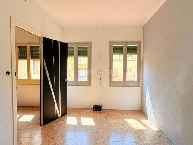 Piso en venta en Barcelona, St. Pere Sta. Caterina El Born. Piso 86 m2 en Sant Pere Mitjà, 4 hab, 1 bñ. Pisos.