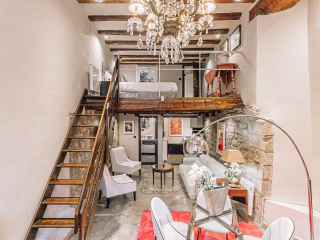 Piso en venta en Barcelona, St. Pere Sta. Caterina El Born. Piso en venta en Sant Pere, Santa Caterina i la Ribera, reformado con estilo loft, Barcelona. Pisos.