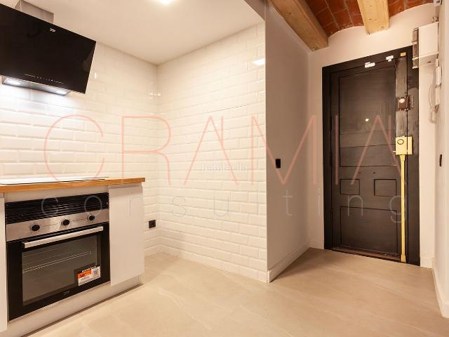 Piso en venta en Barcelona, St. Pere Sta. Caterina El Born. Vive el encanto de una finca clásica en el corazón de Ciutat Vella, piso 70m2 construidos nuevo a estrenar. Pisos.