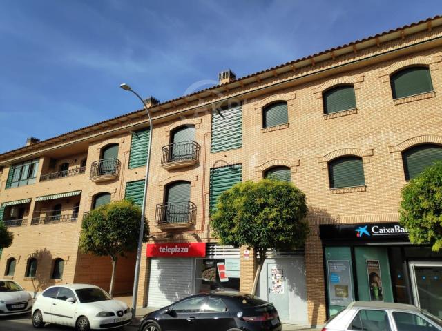 Piso en venta en Bargas. Oportunidad de Inversión en Bargas Piso con Garaje, Trastero y Urbanización Premium. Pisos.