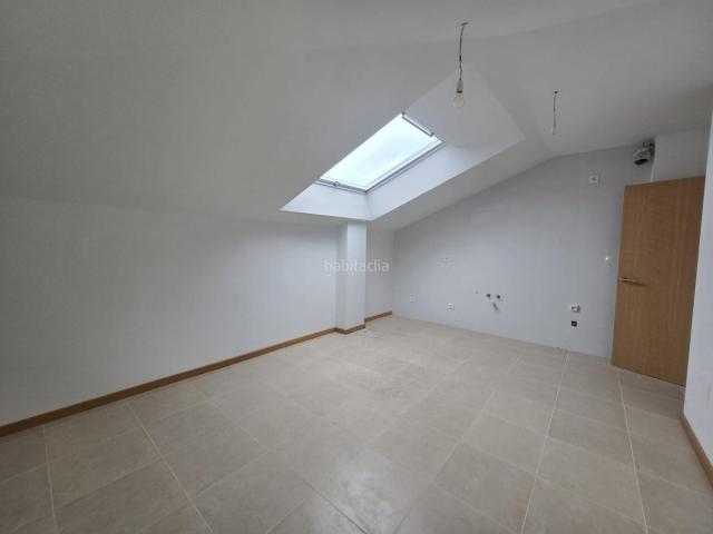 Piso en venta en Barreiros. Apartamento en San Cosme de Barreiros, a 2500 metros del mar. Pisos.