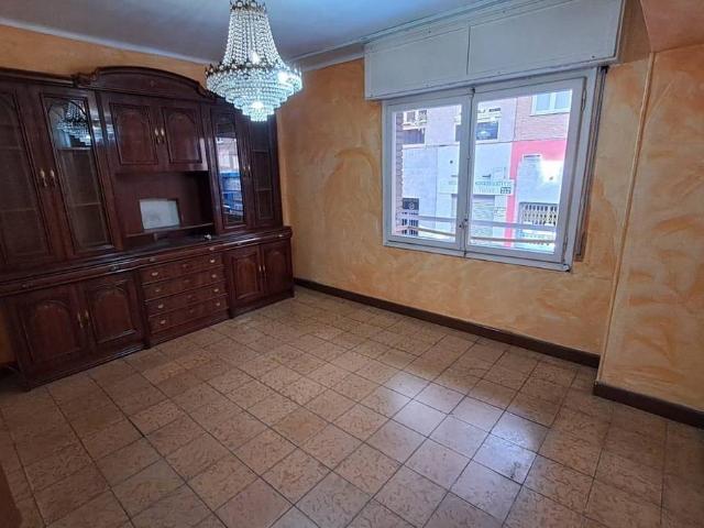 Piso en Venta en Barrio de San José