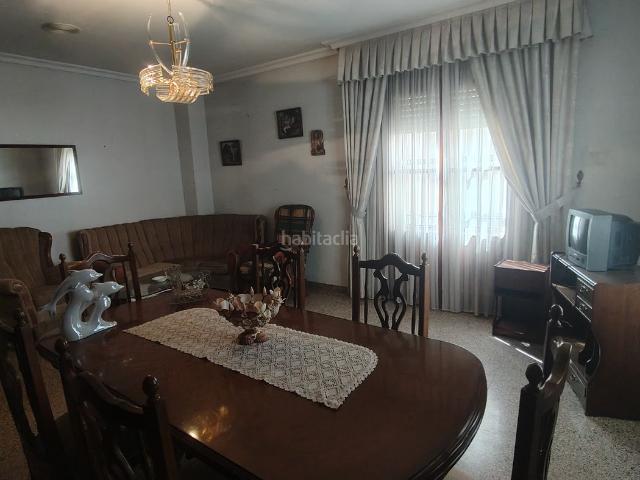 Piso en venta en Baza. PISO CON PATIO INTERIOR CENTRICO. Pisos.