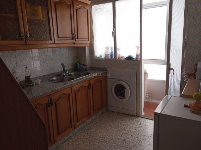 Piso en venta en Baza. piso muy soleado. Pisos.