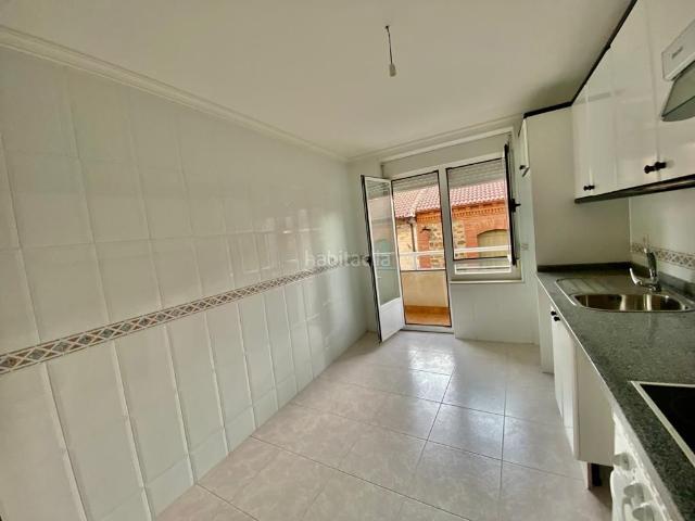 Piso en venta en Bañeza La. PISO A ESTRENAR Y CÉNTRICO. Pisos Bañeza.