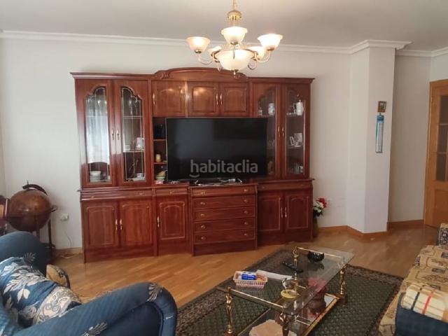 Piso en venta en Bañeza La. PISO LA BAÑEZA GENERAL BENAVIDES. Pisos Bañeza.