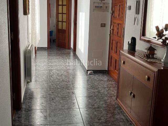 Piso en venta en Becerreá. Se vende piso. Pisos.