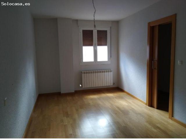 Piso en Venta en Becerril de Campos, Palencia