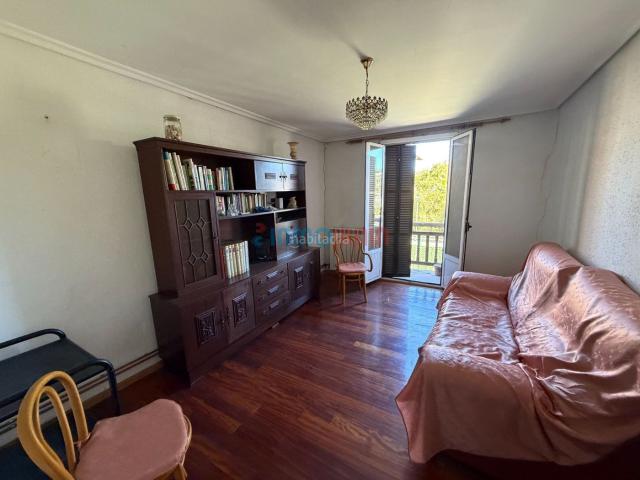 Piso en venta en Beasain. EXCLUSIVA INMOIRAIN Vivienda de 3 habitaciones con balcón, doble orientación y vistas despejadas en Beasain. Pisos.