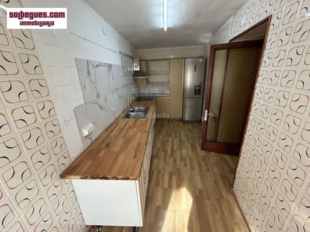 Piso en venta en Begues. BEGUES CENTRO PISO PLANTA BAJA 3 habitaciones. Pisos.